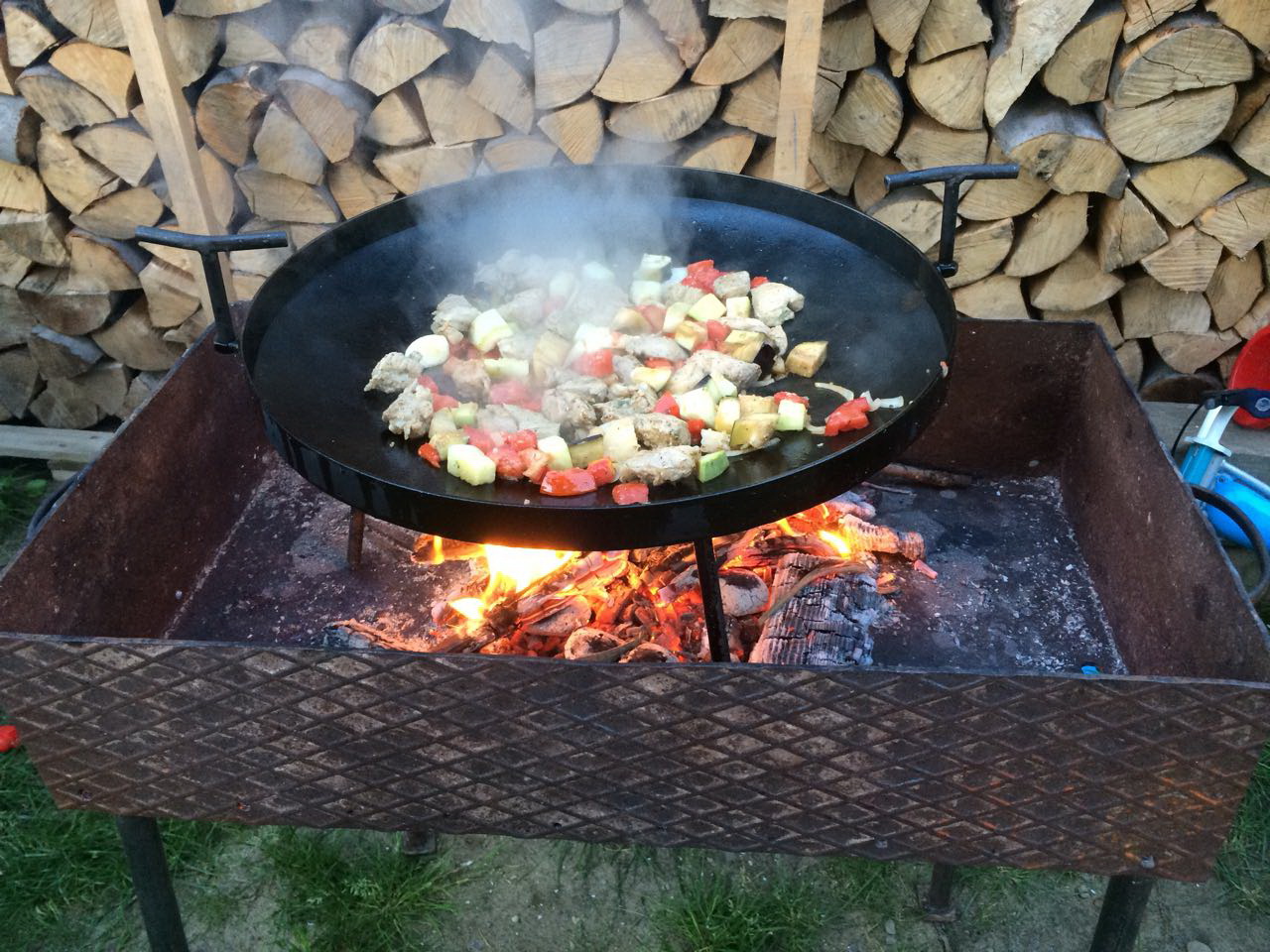 Каталог товаров :: Мангалы, BBQ, сковороды :: Сковороды :: Сковорода із  диска борони